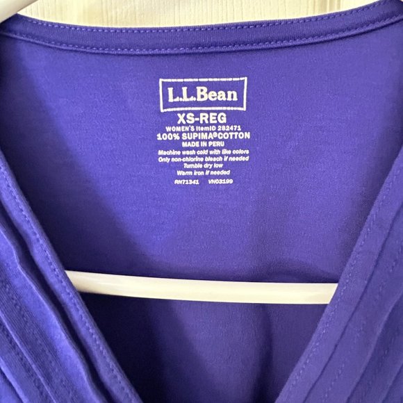 Womens LL Bean V-neck shirt - XS  Reg - Picture 2 of 3